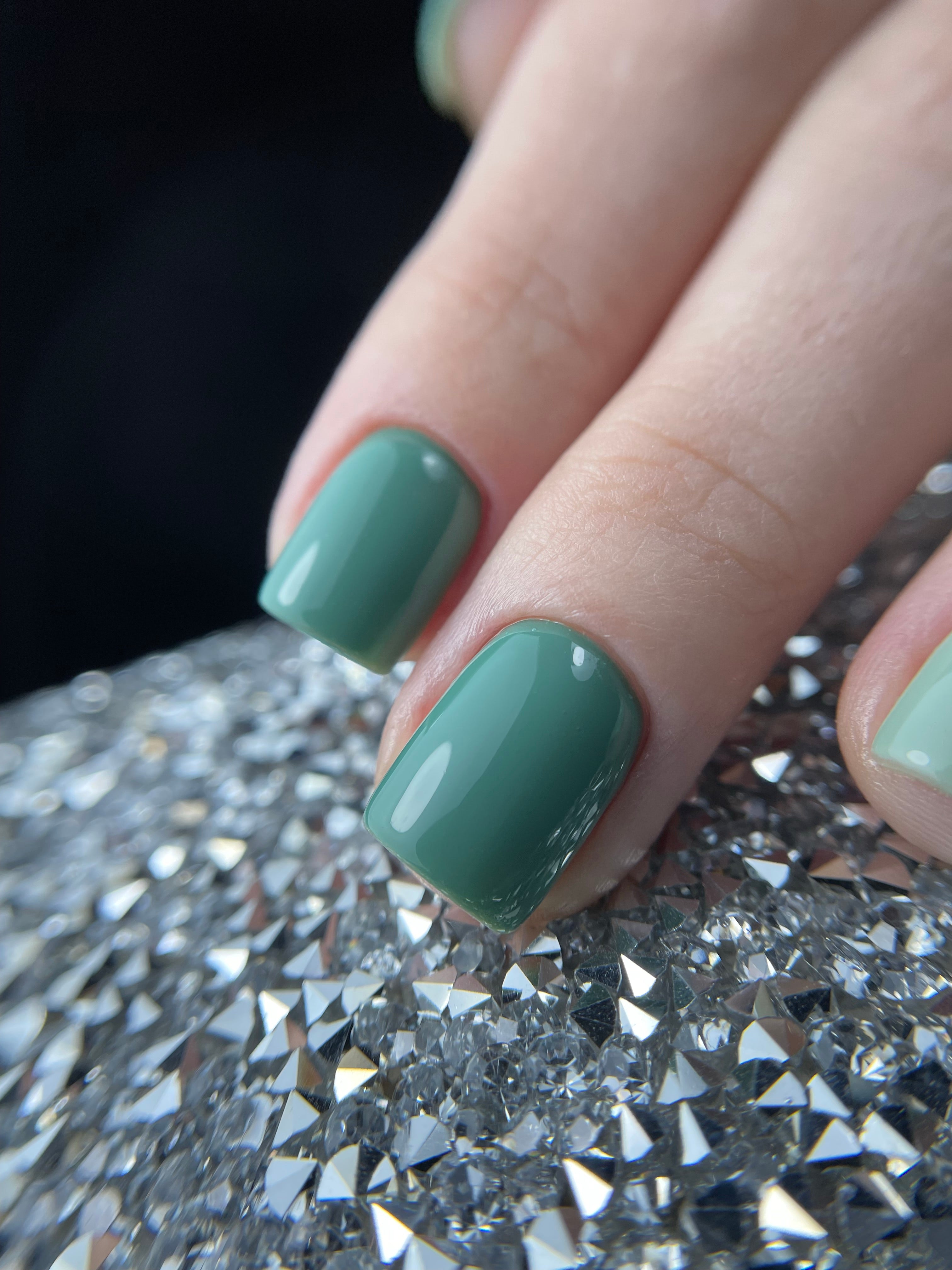 Gelpolish 13 Green Honeycreeper