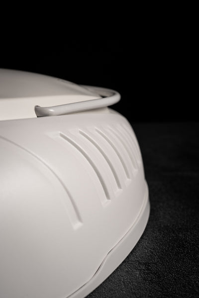 THE PRO LED White