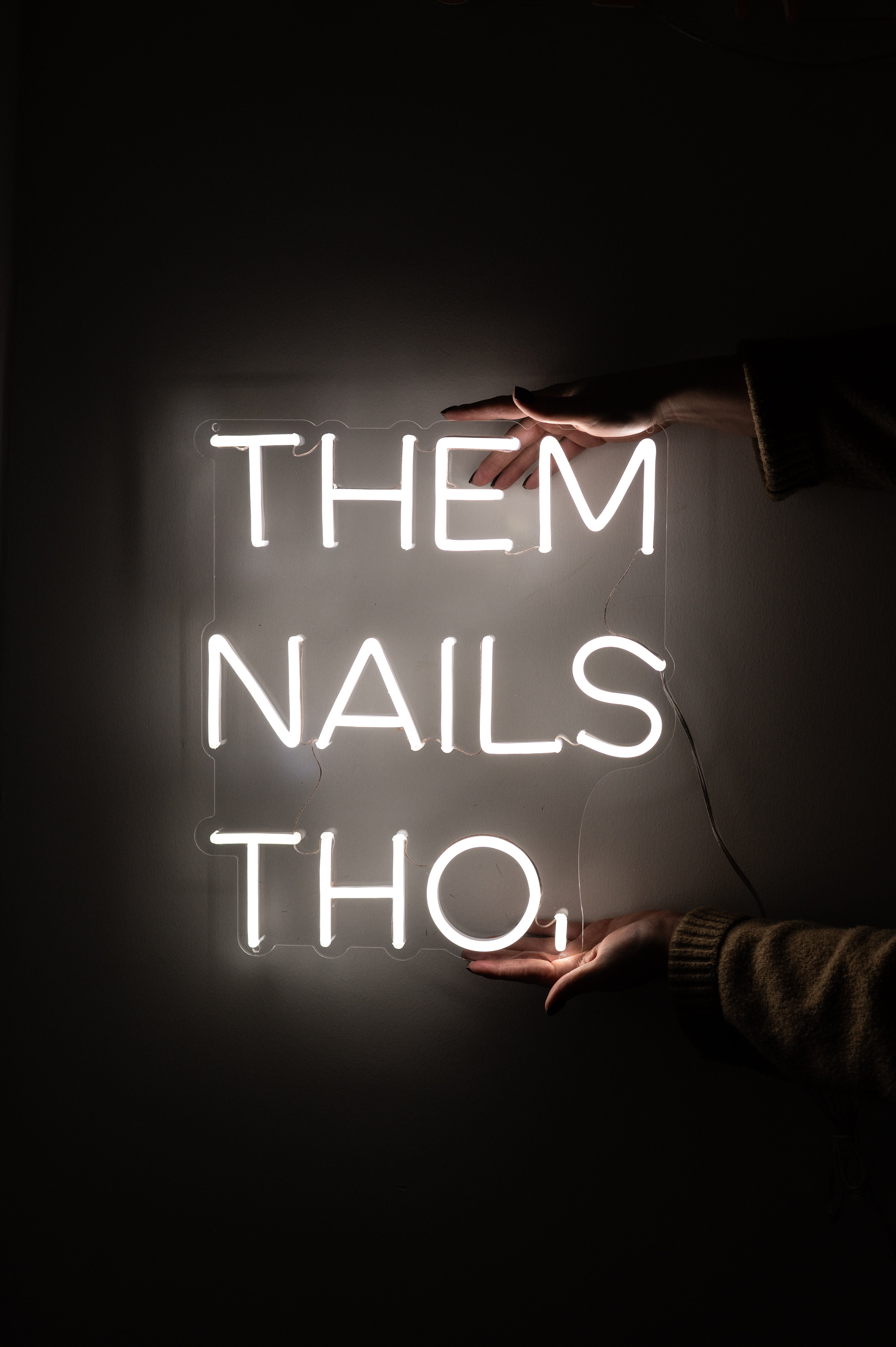 Them nails tho.