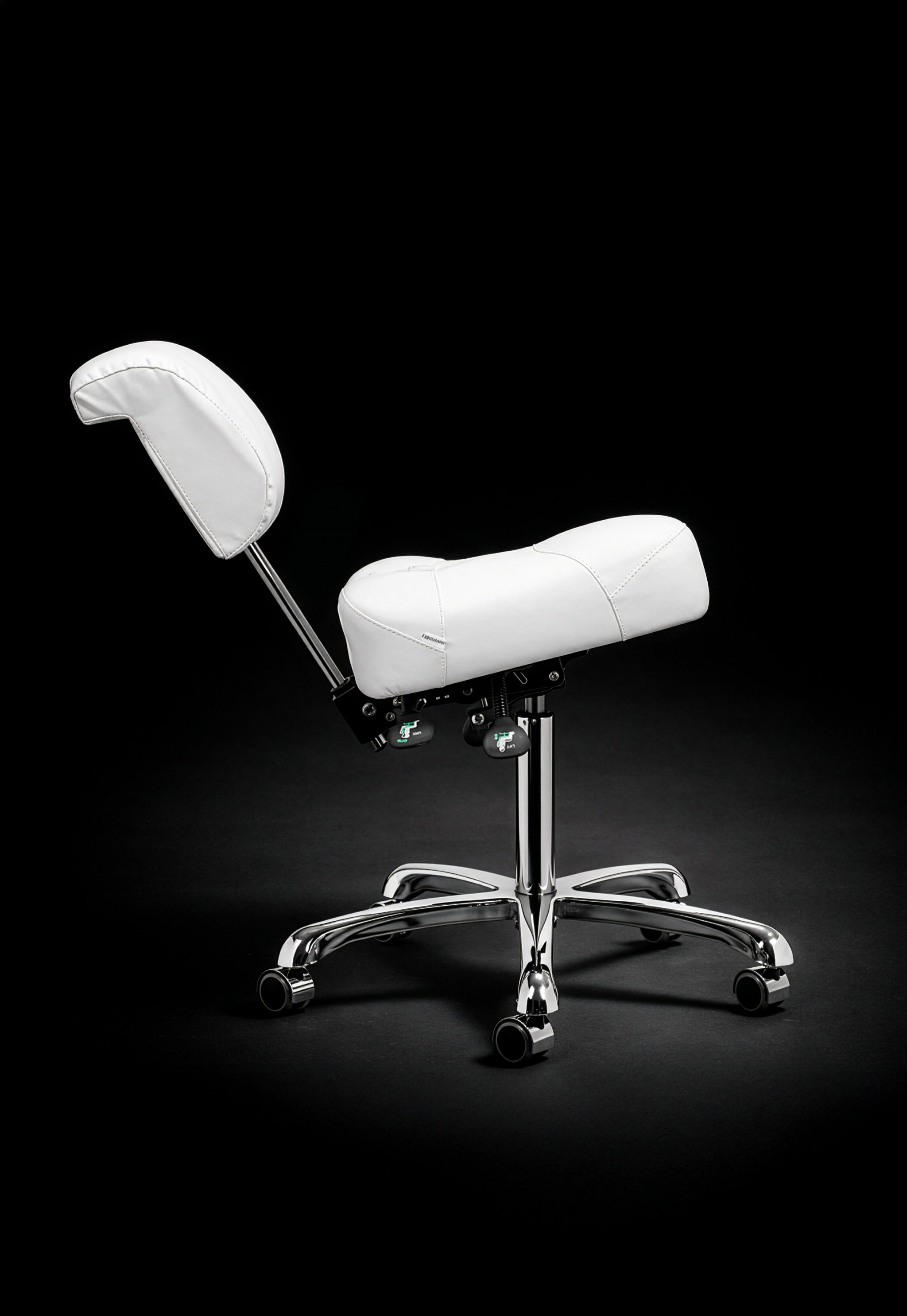 Ergonomic stool white